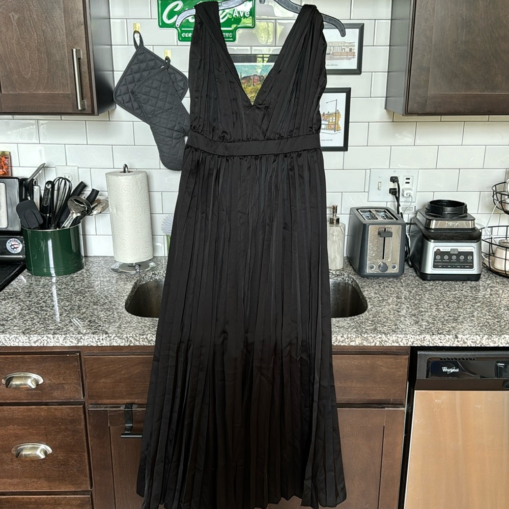 Black pleated midi dress